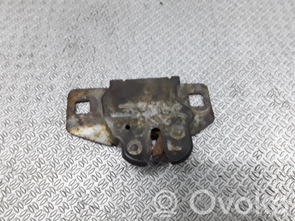 Engine bonnet/hood lock/catch
