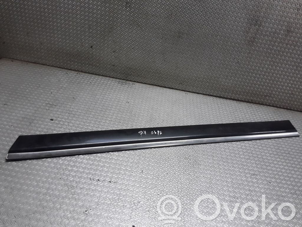 Audi A8 S8 D2 4D Moulure de porte arrière