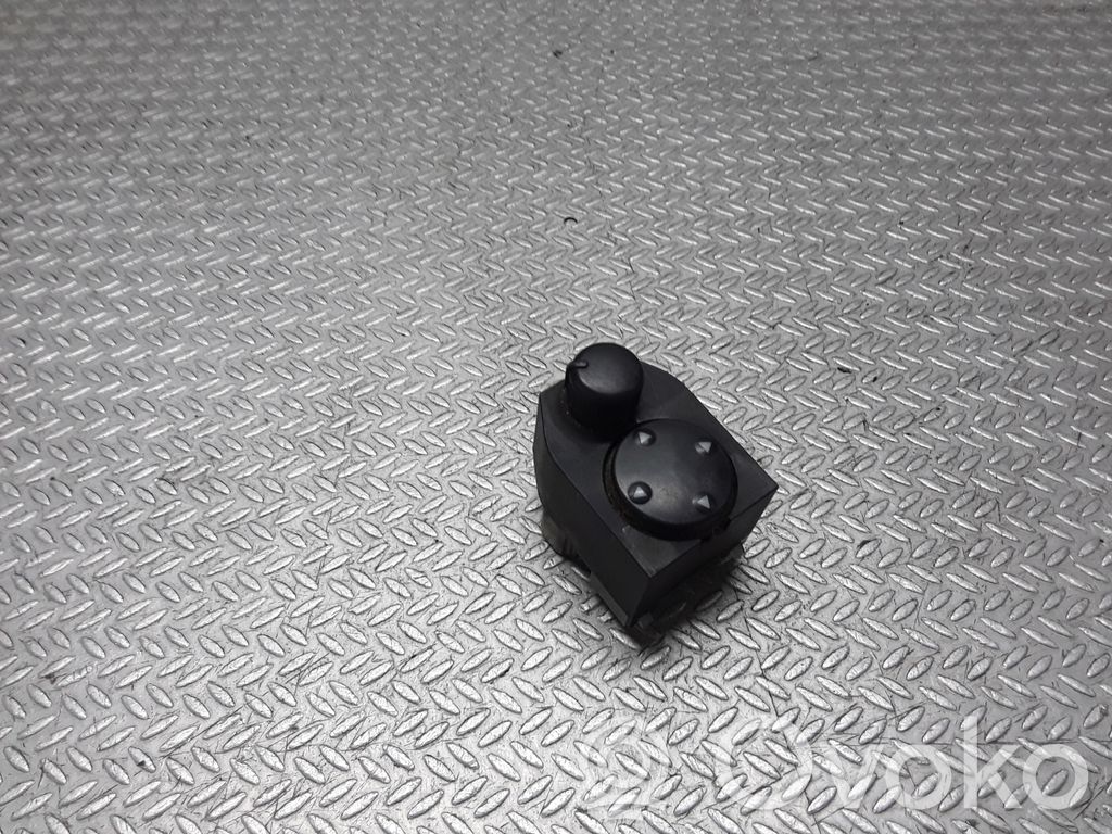 Audi A8 S8 D2 4D Wing mirror switch 