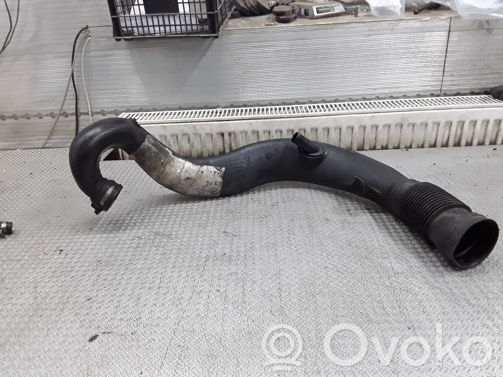 Peugeot 607 Turbo air intake inlet pipe/hose 