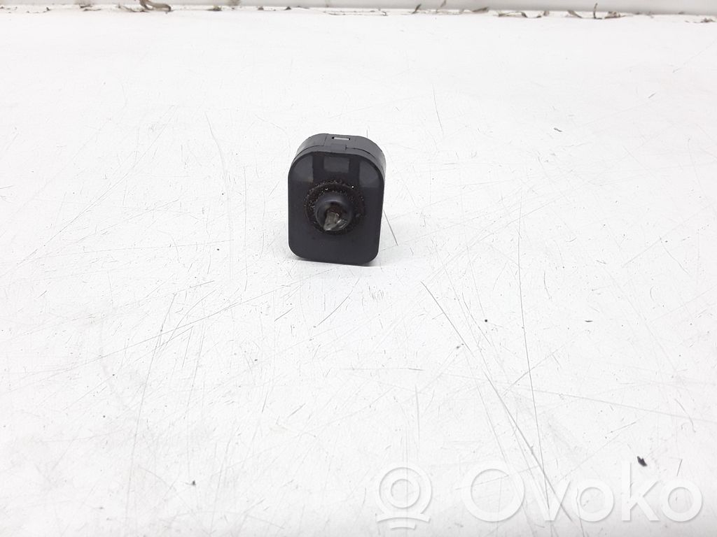 Wing mirror switch   3D0959565B