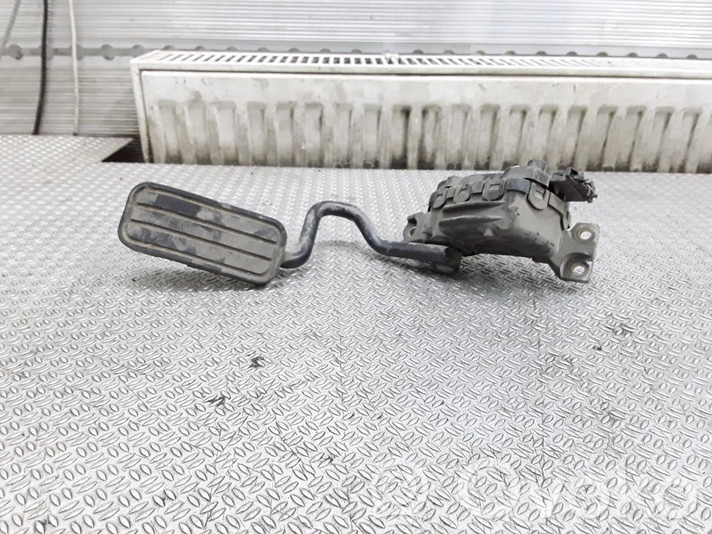 Akceleratoriaus pedalas   7M4721603B,YM219F836GA