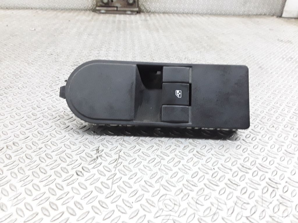 Electric window control switch   13228709