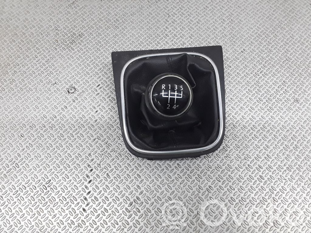 Volkswagen Jetta V Ramă manetă schimbător viteze 