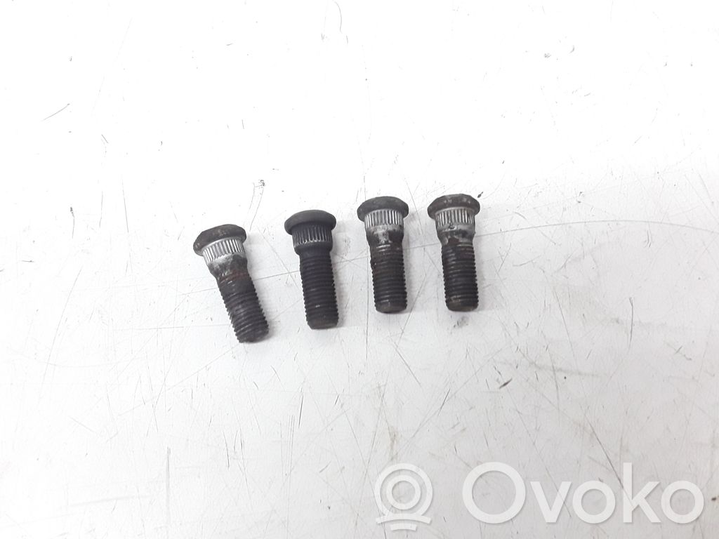 Nuts/bolts