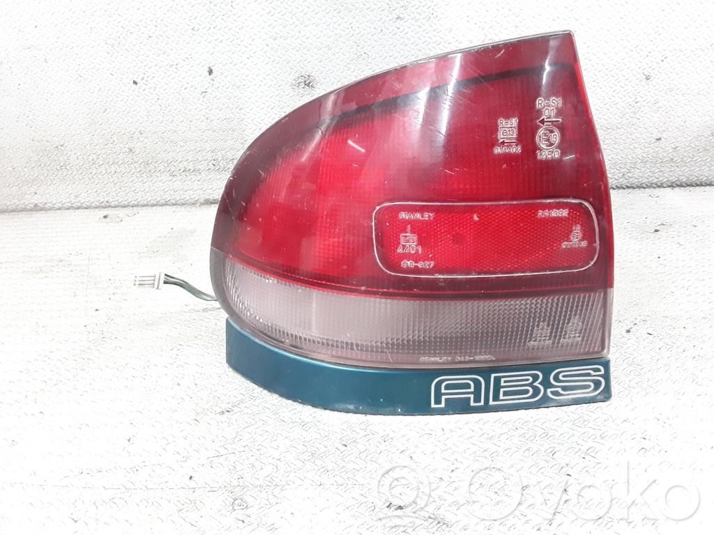 Rear/tail lights   0431392