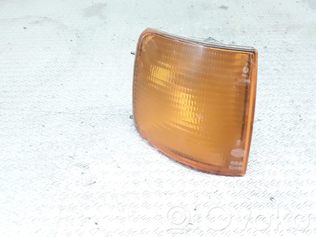 Volkswagen PASSAT B3 Front indicator light 