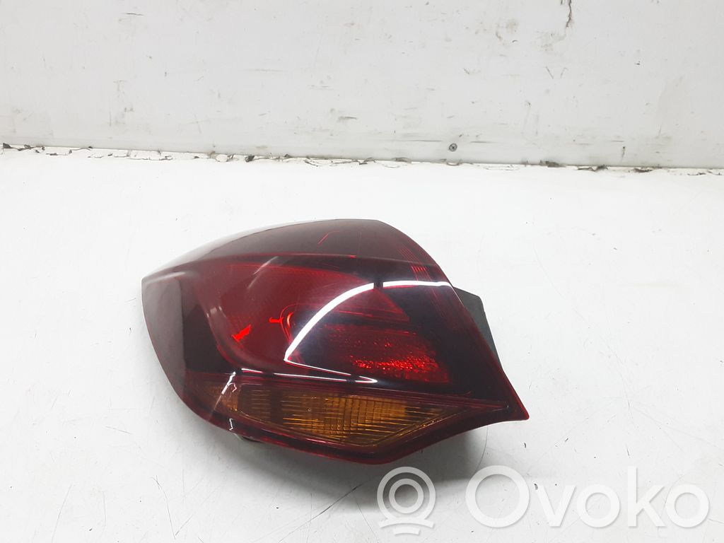 Rear/tail lights   1090098