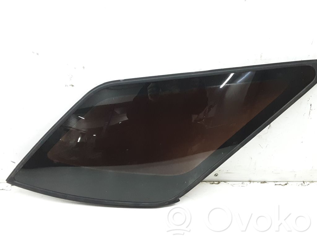 Rear side window   43R000070