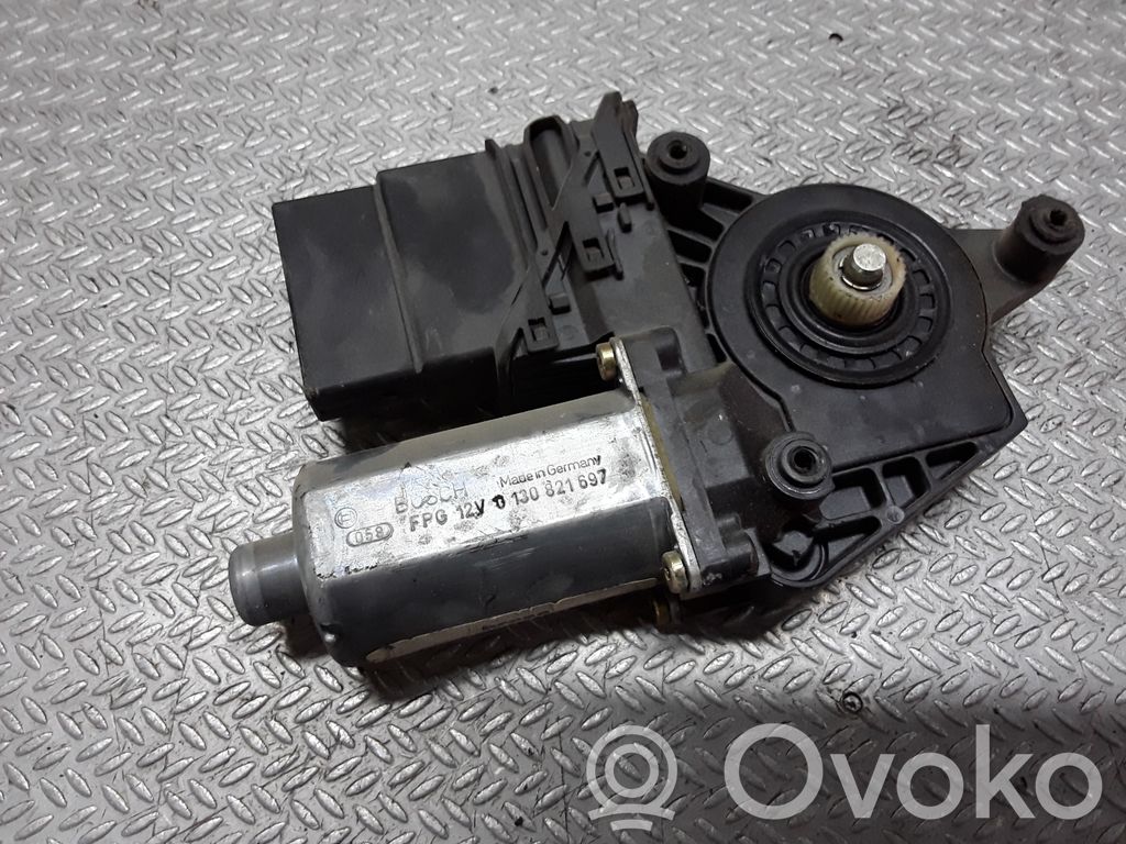 Volkswagen PASSAT B5 Motorino alzacristalli della portiera posteriore