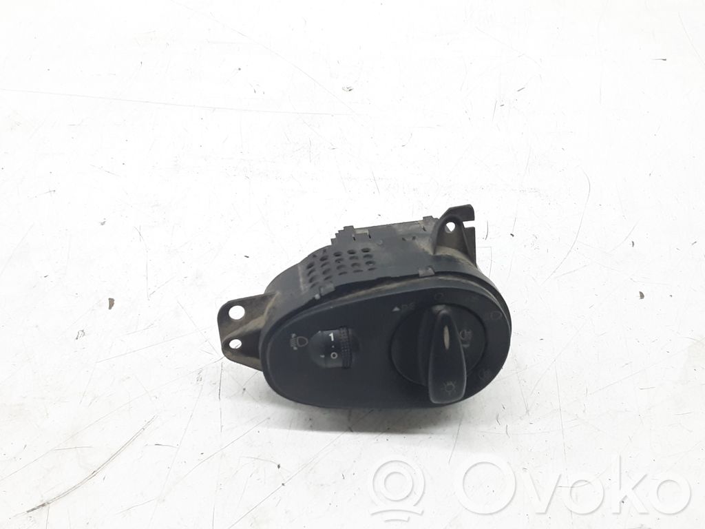 Ford Focus Light switch 