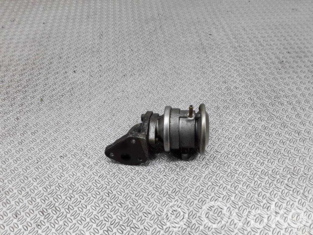 Audi A4 S4 B6 8E 8H EGR vārsts 