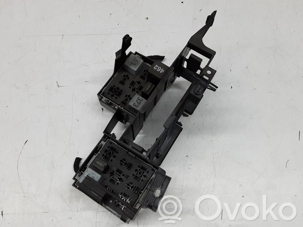Fuse module   7L0937535
