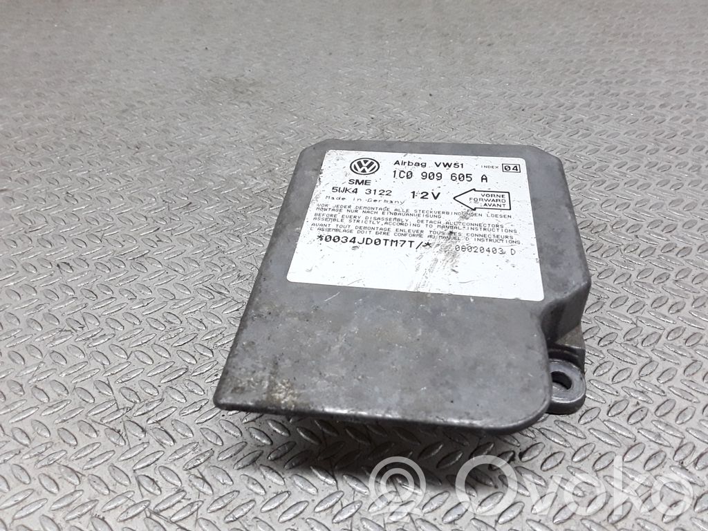 Volkswagen Golf IV Unitate/modul de comandă airbaguri 
