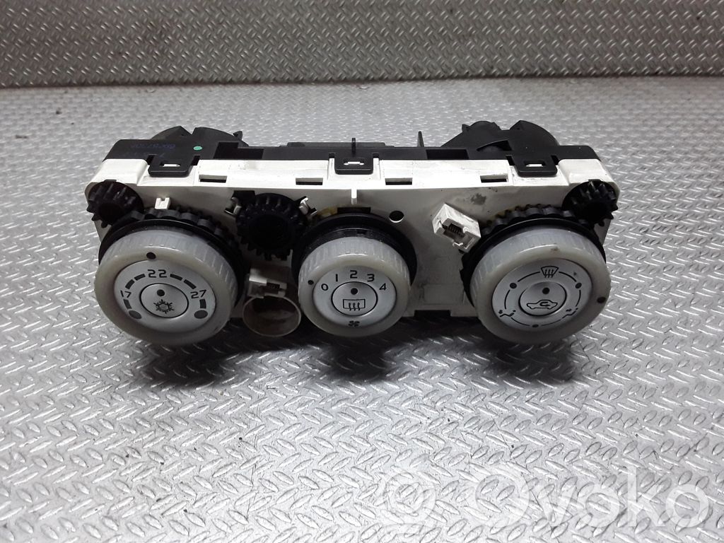 Mitsubishi Colt Climate control unit 