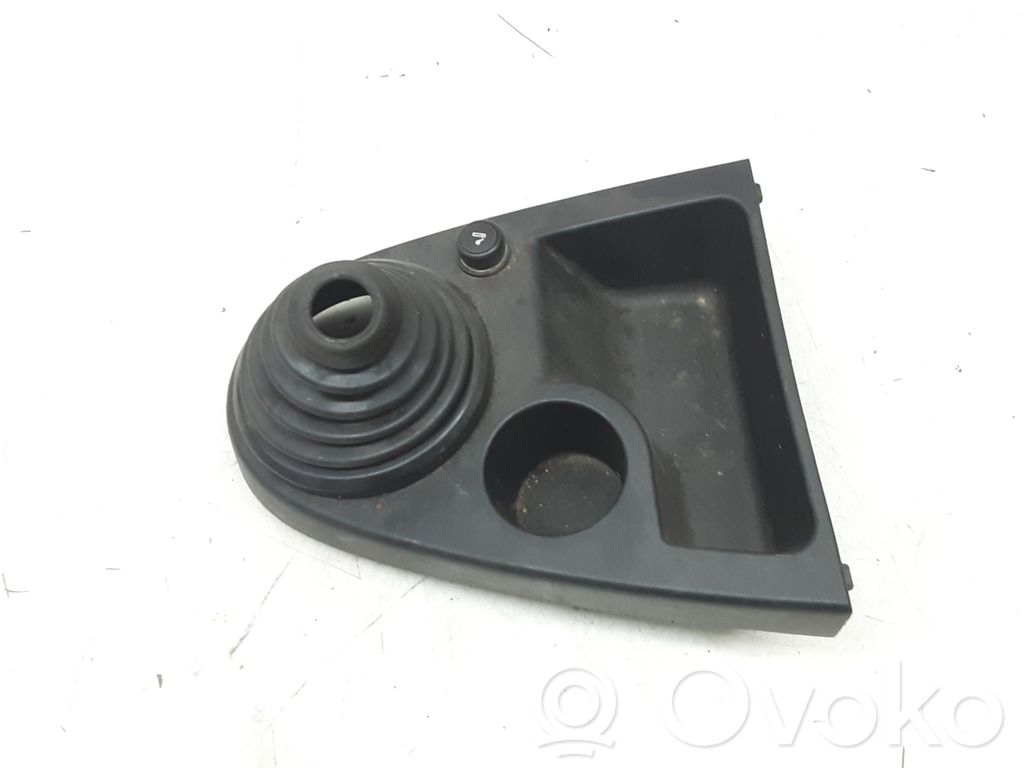 Ford Fiesta Consola de plástico de la palanca de cambios 
