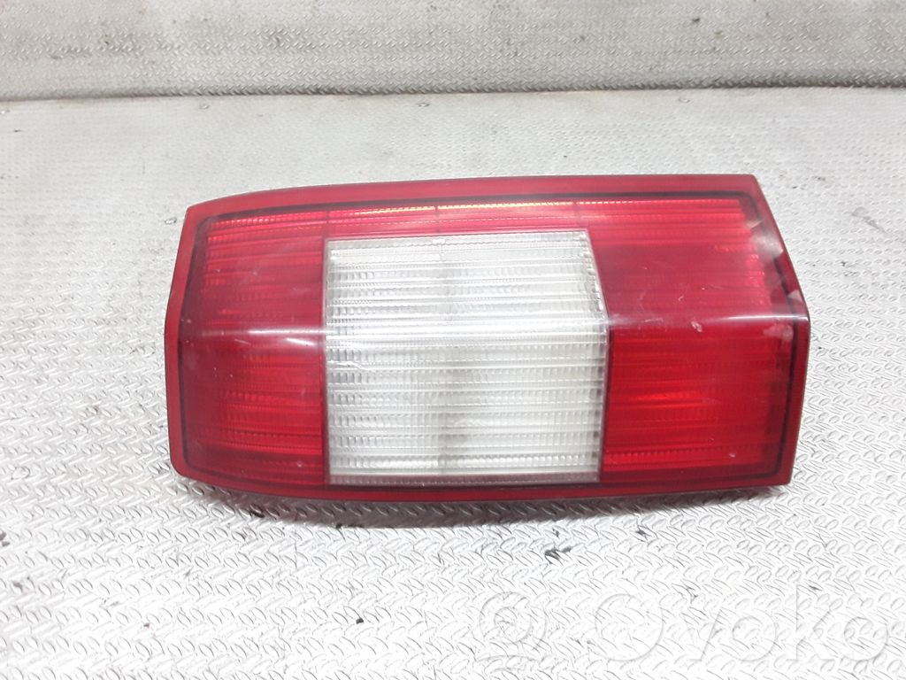 Lampa tylna