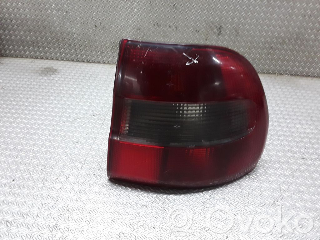 Volvo S40, V40 Lampa tylna 