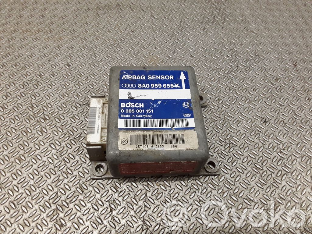 Audi A8 S8 D2 4D Airbag control unit/module 