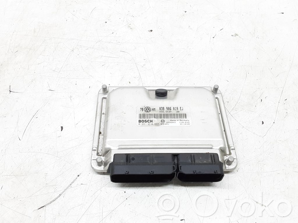 Unidad de control/módulo del motor   038906019EJ,0281010665