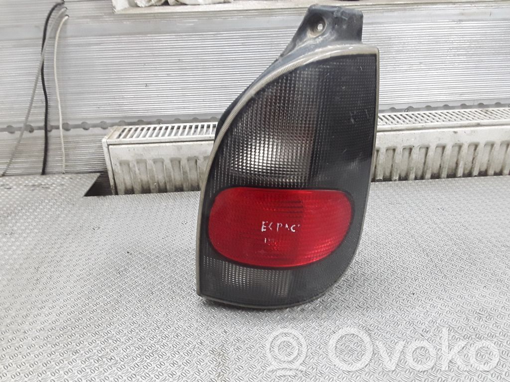Renault Espace III Lampă spate în caroserie