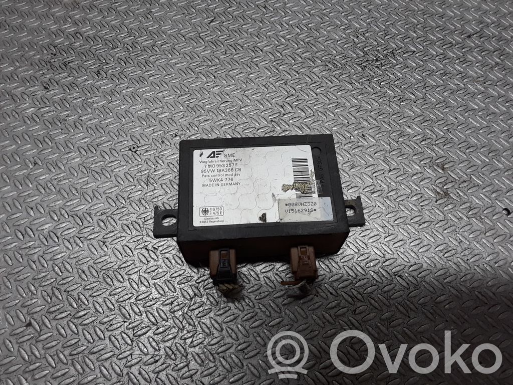 Unité de commande dispositif d'immobilisation   7M0953257F