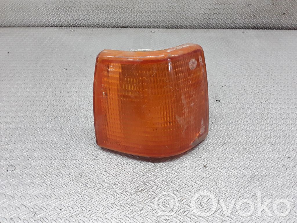 Audi 80 90 S2 B4 Front indicator light 