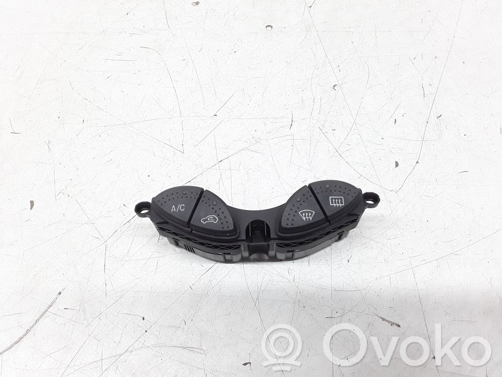 Ford Focus Windscreen/window heater switch 
