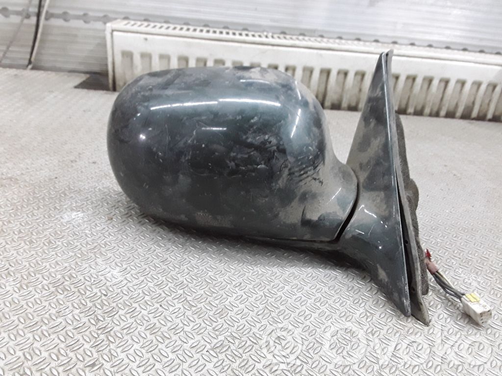 Mitsubishi Galant Front door electric wing mirror 