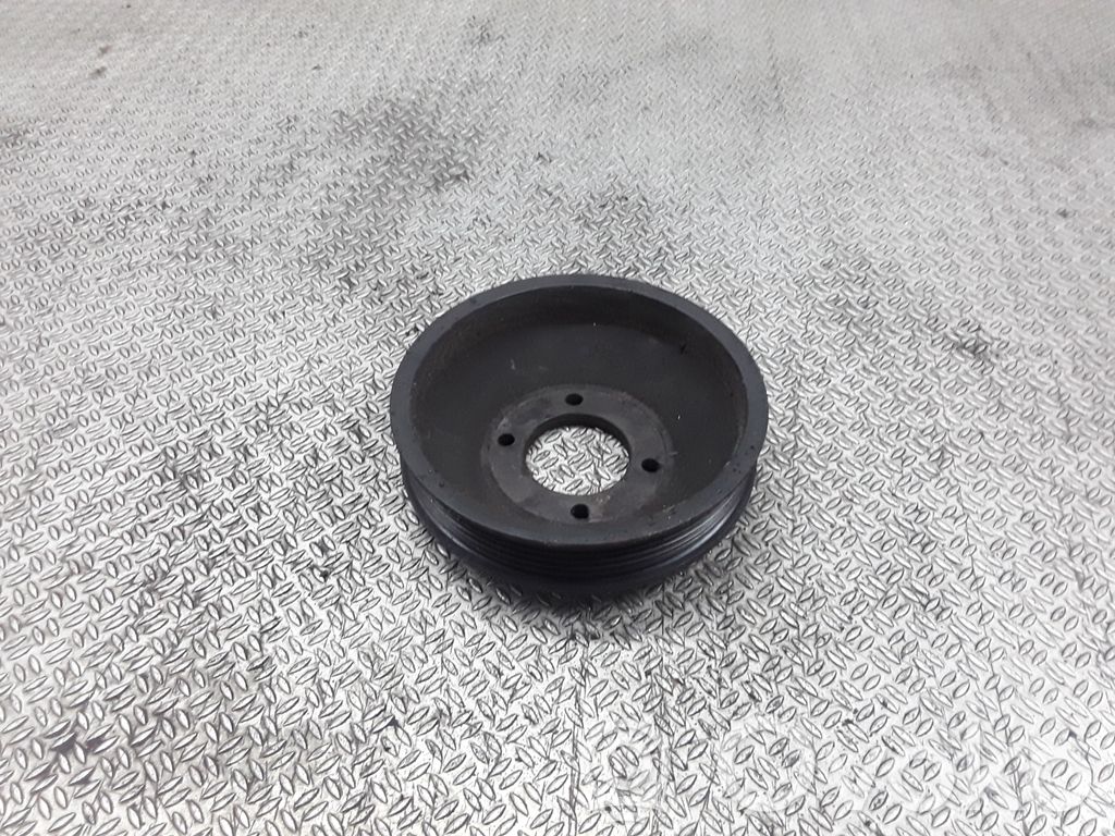 BMW 5 E39 Water pump pulley 