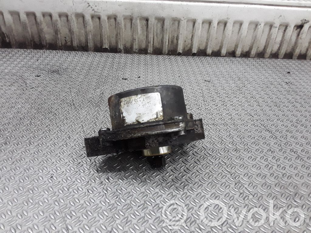 Vacuum pump
