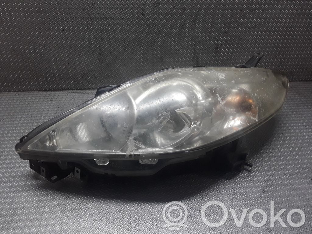 Mazda 5 Priekšējais lukturis 