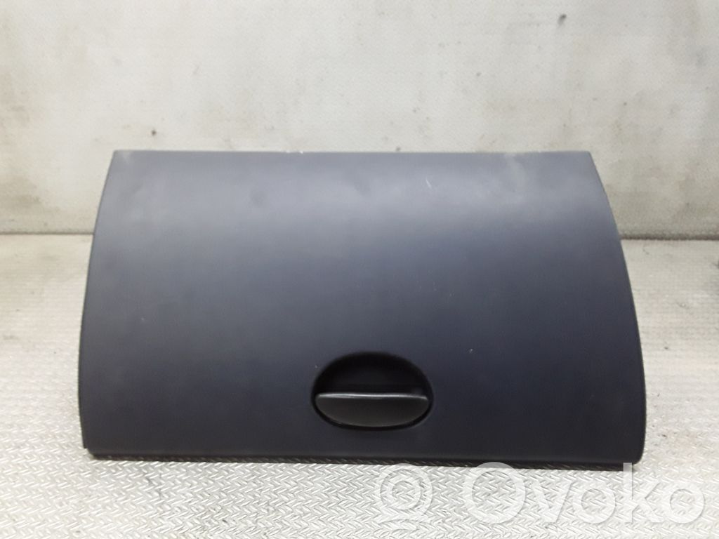 Peugeot 1007 Handschuhfach 