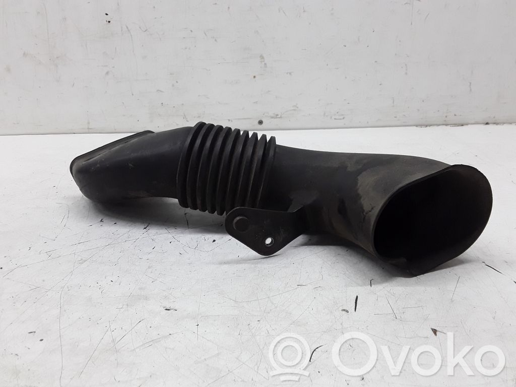 BMW 5 E60 E61 Air intake duct part 