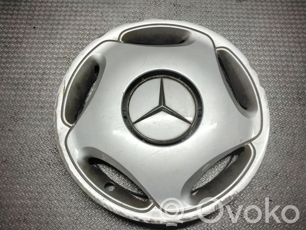 Mercedes-Benz E W210 R15-pölykapseli 