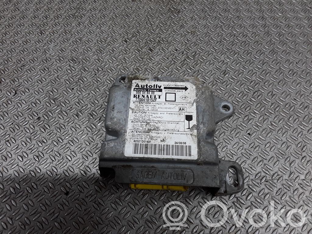 Renault Megane I Airbag control unit/module 