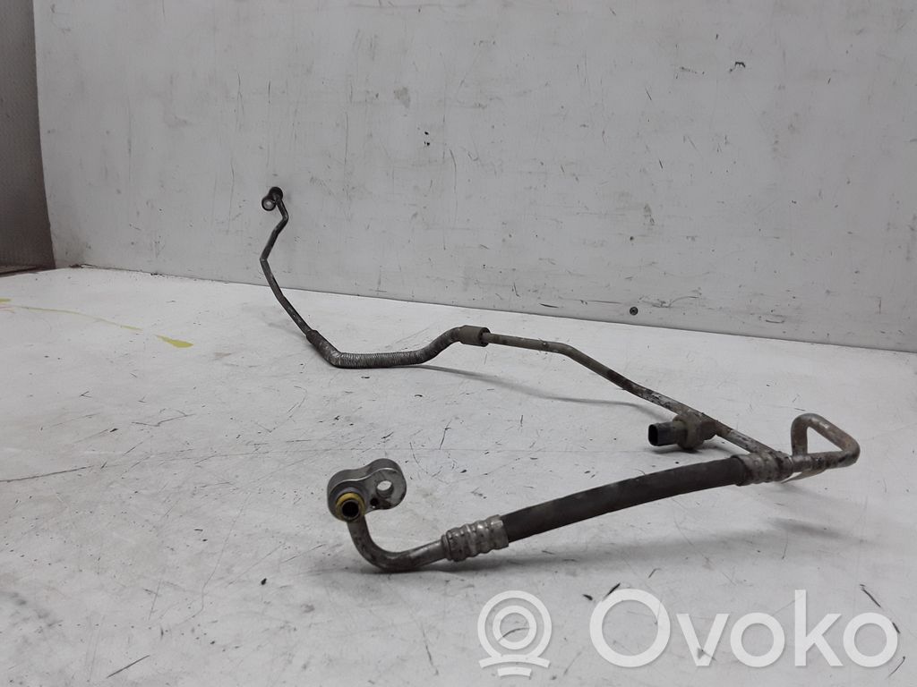 BMW X5 E53 Ilmastointilaitteen putki (A/C) 