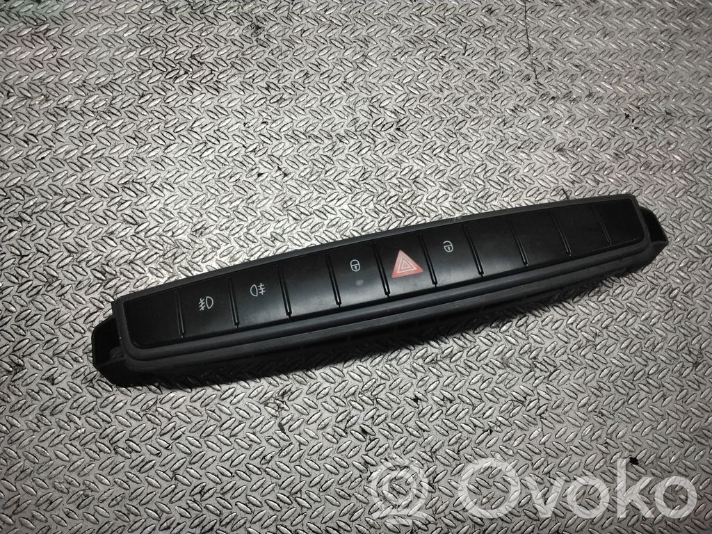 Smart ForFour I Hazard light switch 