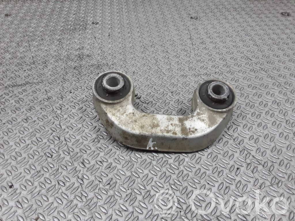 Articulación de barra estabilizadora delantera