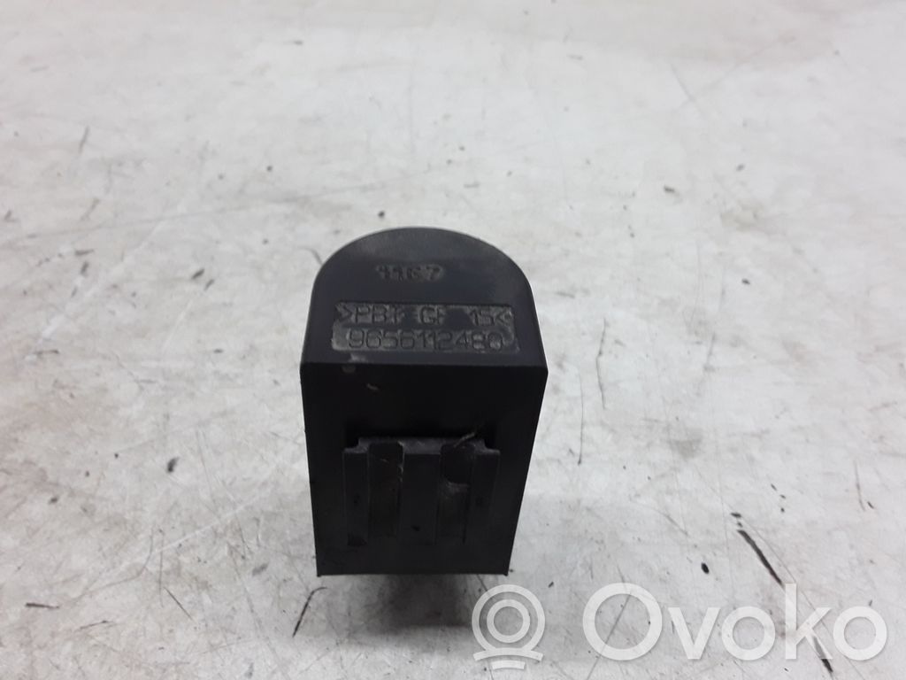 Peugeot Expert Releu ventilator lichid răcire 
