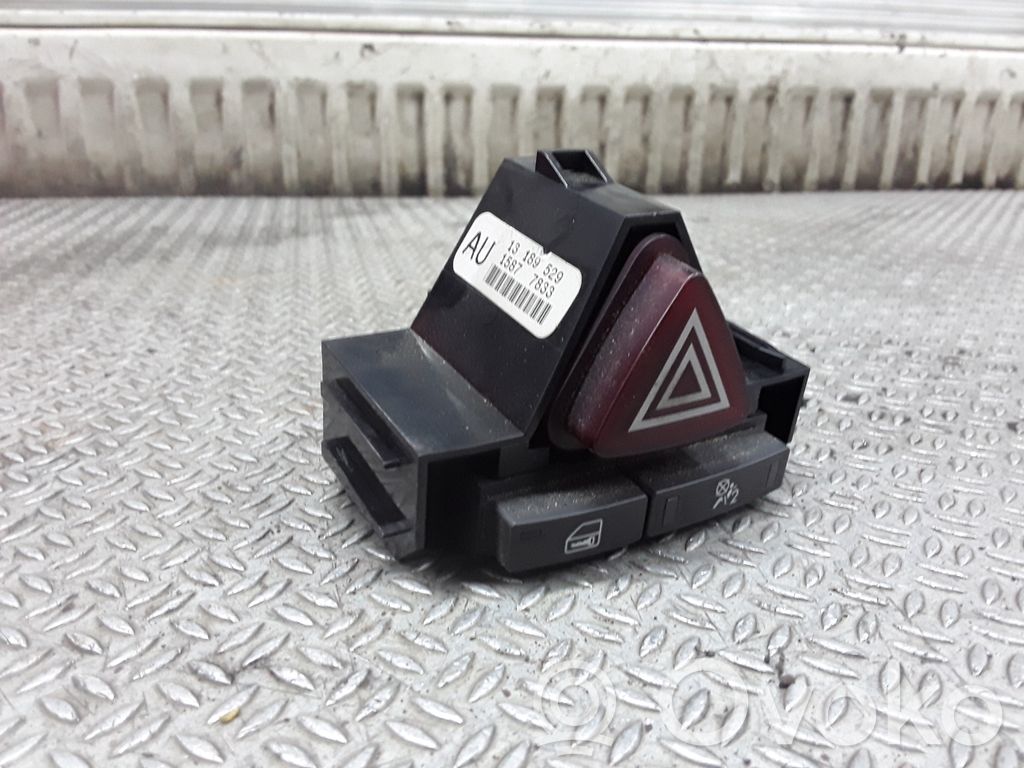 Botón interruptor de luz de peligro   13189529,15877833