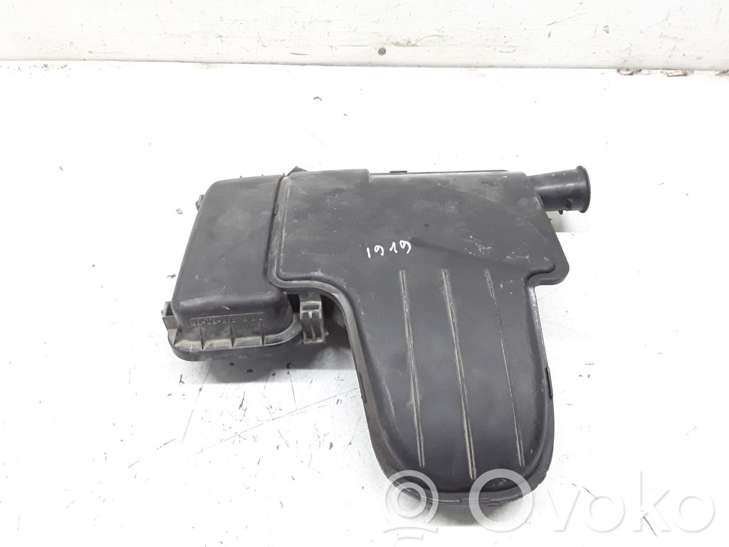 Peugeot 107 Air filter box 