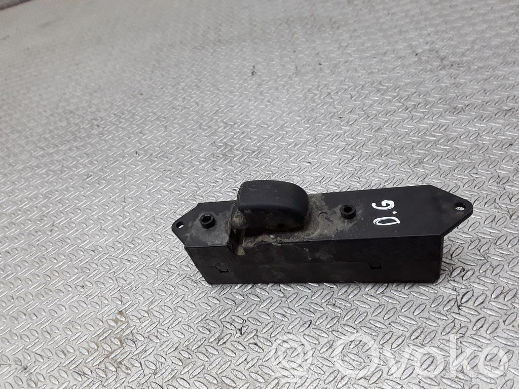 Mitsubishi Pajero Sport I Electric window control switch 