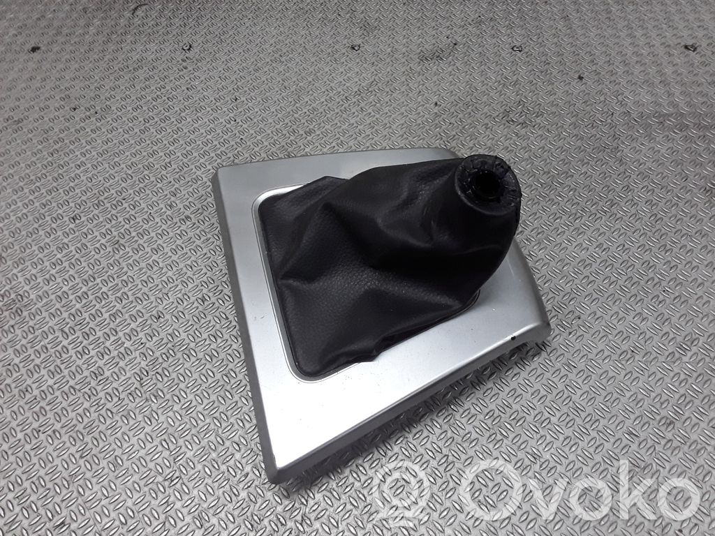Mazda 5 Revêtement pommeau de levier de vitesses cuir 