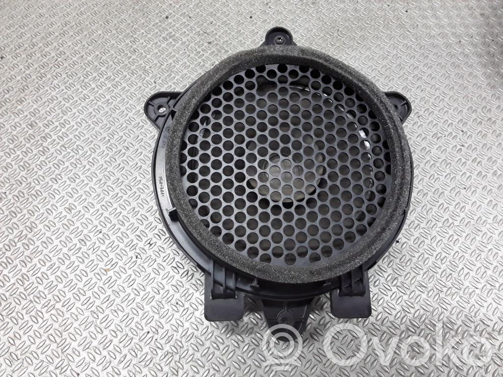 Chrysler Pacifica Front door speaker 