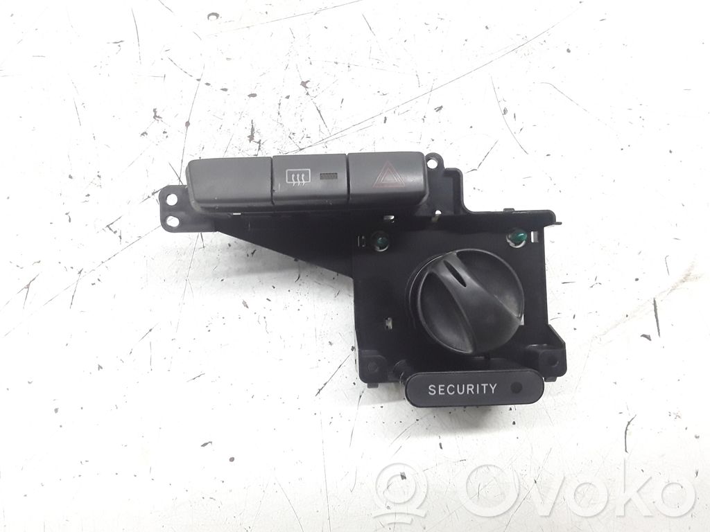 Toyota Yaris Hazard light switch 