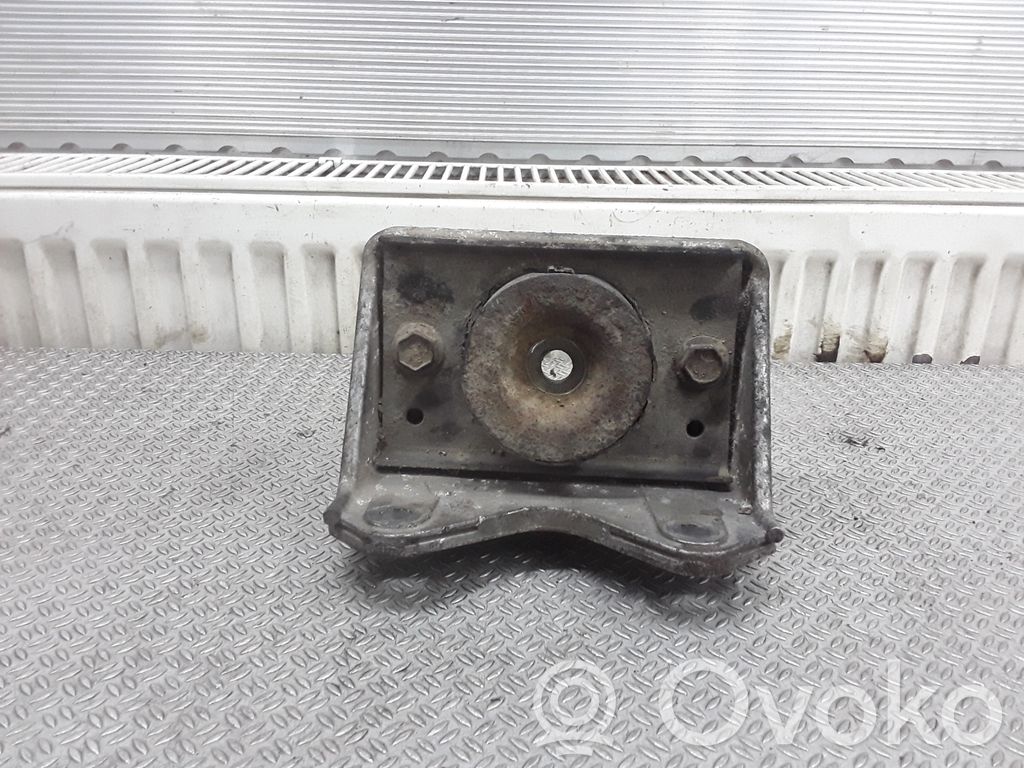 Renault Master II Engine mounting bracket 