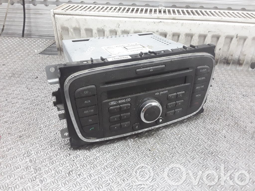 Radio / CD-Player / DVD-Player / Navigation   7M5T18C815BA