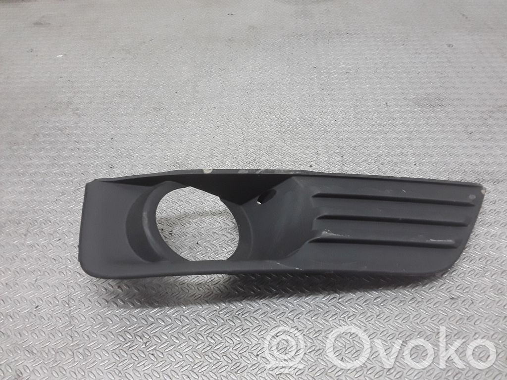 Ford Focus Front bumper lower grill 