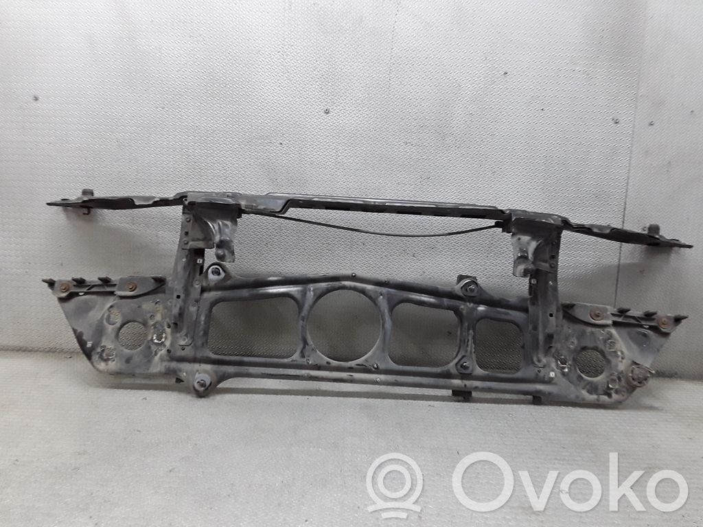BMW 5 E39 Radiatoru panelis 